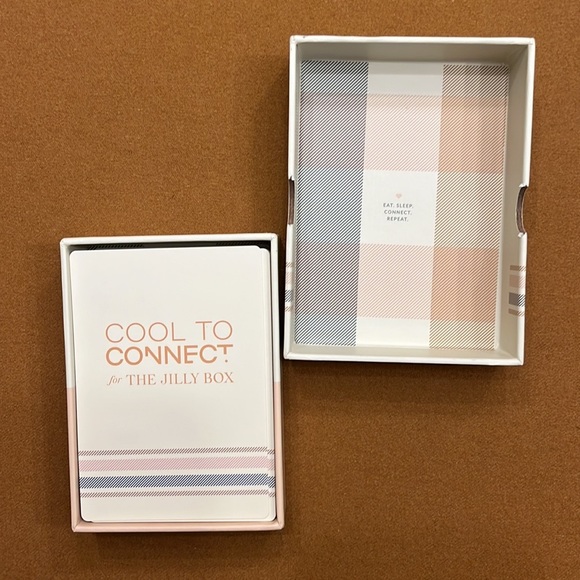 NIB Cool To Connect cards special edition jilly box - Picture 3 of 4